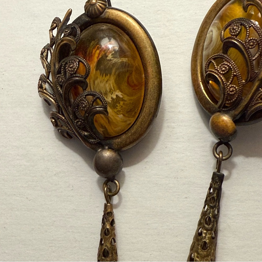5 for $25!! RARE Vintage Art Nouveau Smoke Dangle Earrings. - Picture 3 of 8